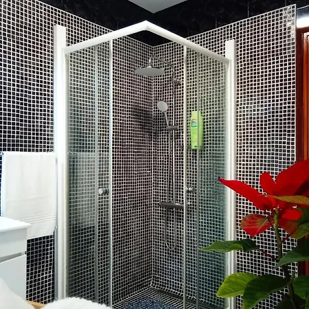 Apartament Chalas Place